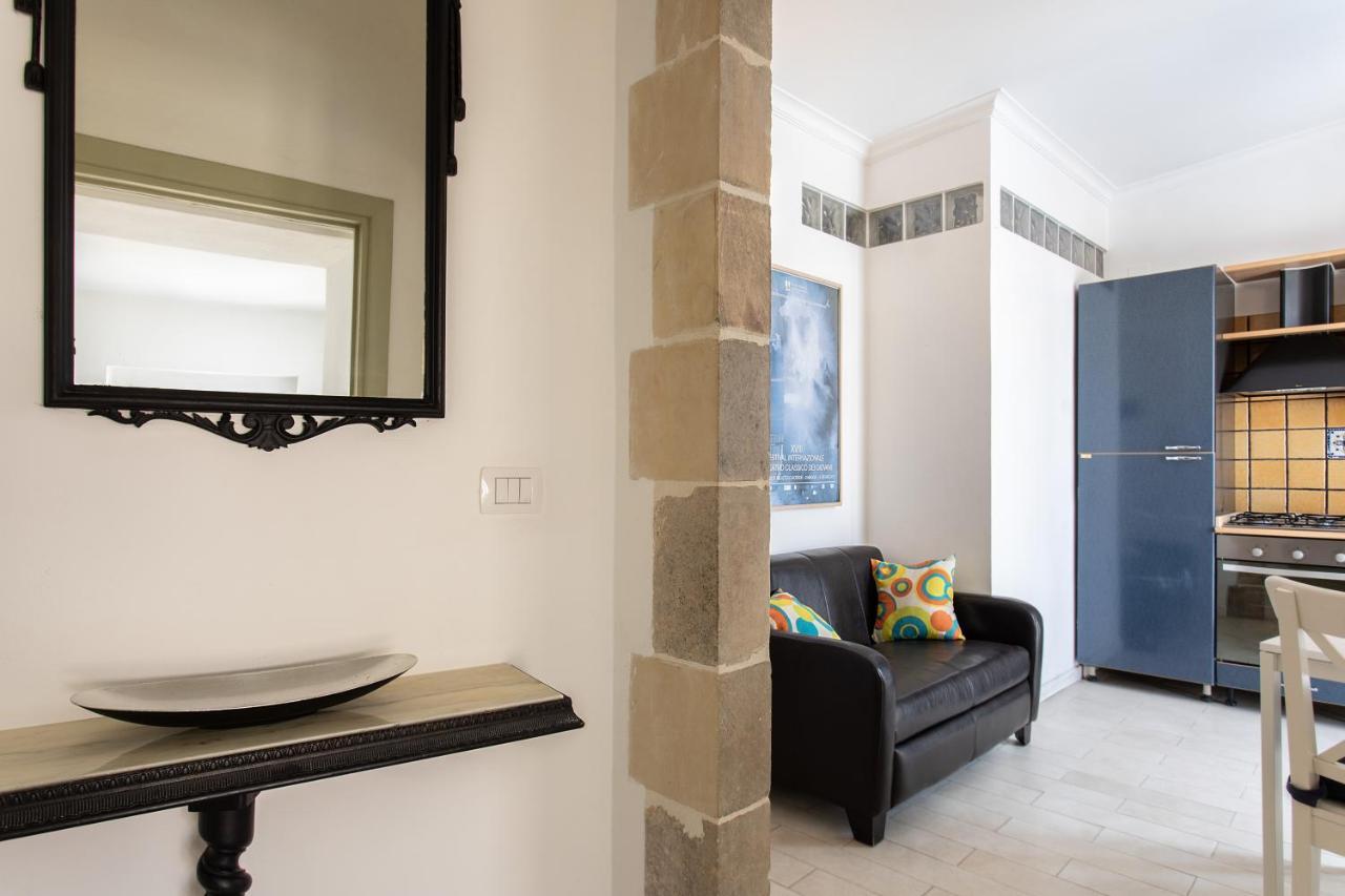 Calipso Apartments Ortigia Syracuse Buitenkant foto