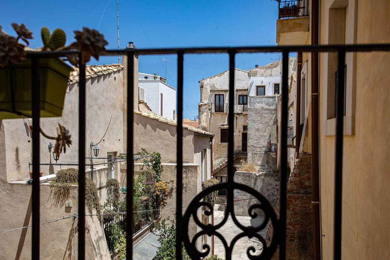 Calipso Apartments Ortigia Syracuse Buitenkant foto
