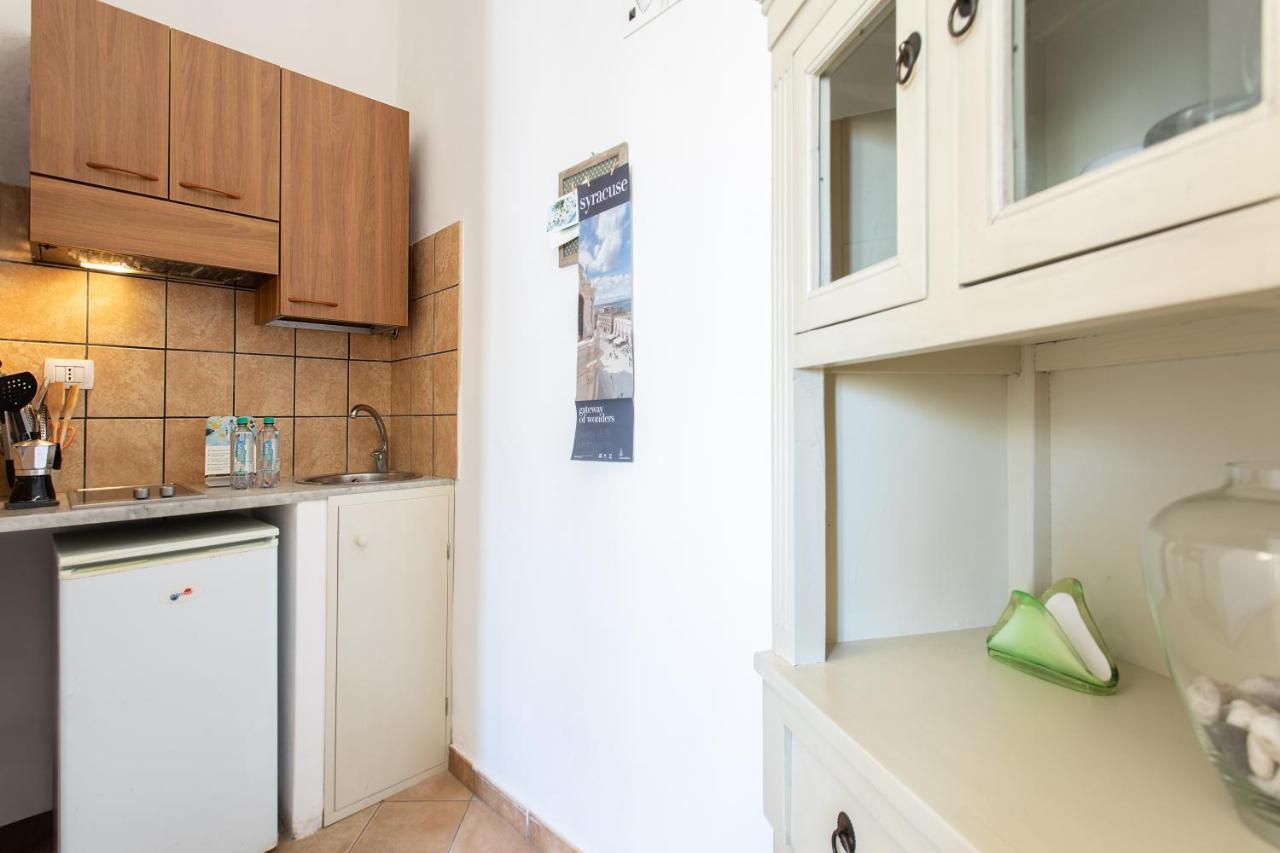 Calipso Apartments Ortigia Syracuse Buitenkant foto